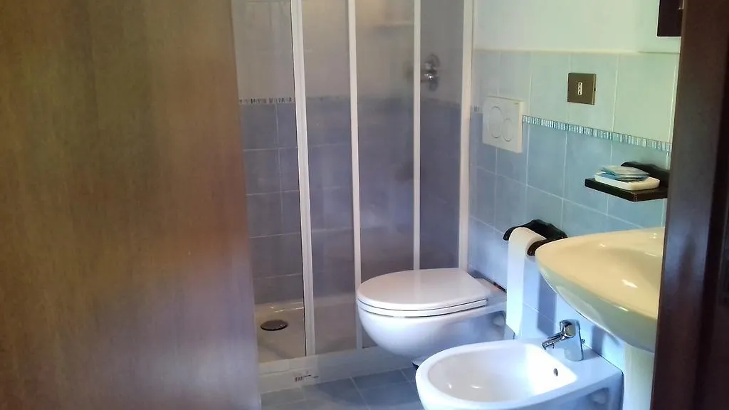 L'Erba Persa Hotel Beverino 0*,  Italy